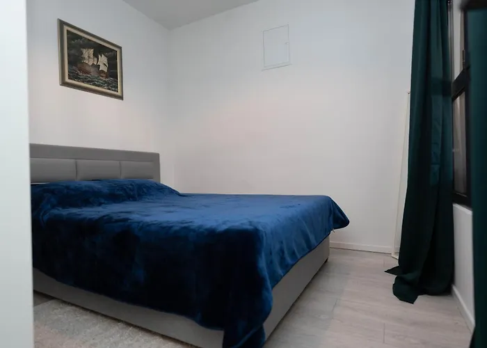 Lovely Gina Apartamento